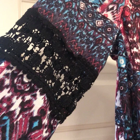 Kim Rogers 3/4 Sleeve Top. New - Picture 13 of 16